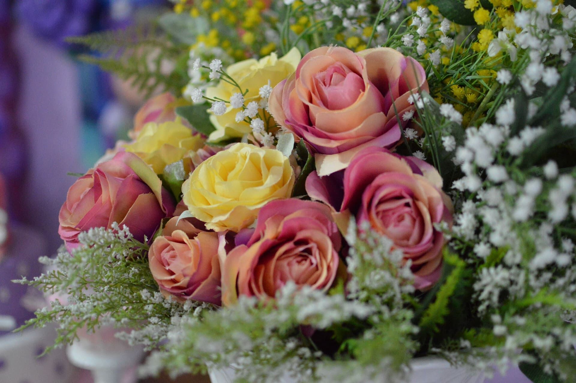 flowers-1086877_1920